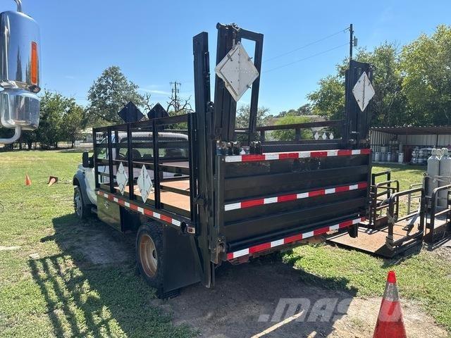 Ford F-550 Flatbed/Dropside trucks