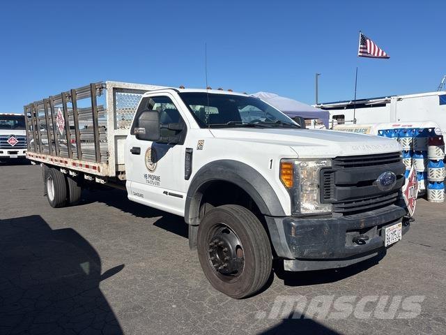 Ford F-550 Flatbed/Dropside trucks