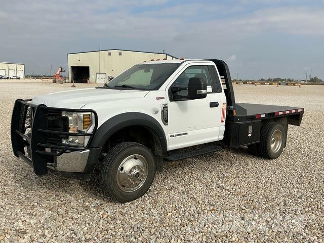 Ford F-550 Flatbed/Dropside trucks