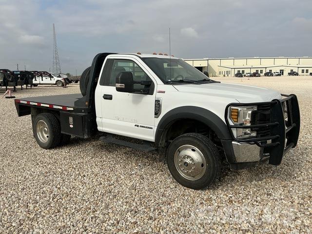 Ford F-550 Flatbed/Dropside trucks