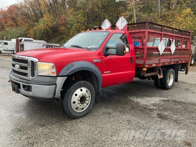 Ford F-550 Flatbed/Dropside trucks