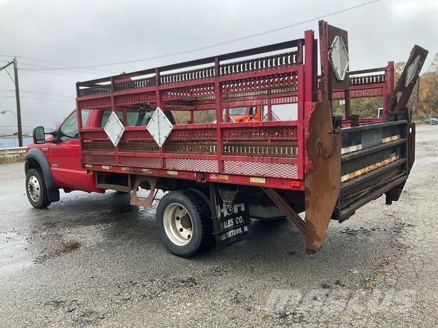 Ford F-550 Flatbed/Dropside trucks