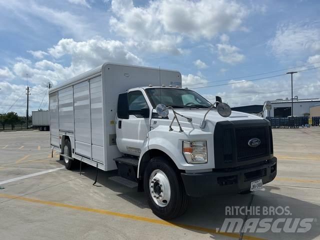 Ford F-650 Beverage delivery trucks
