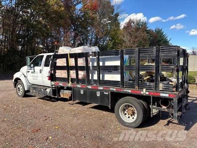 Ford F-650 Flatbed/Dropside trucks