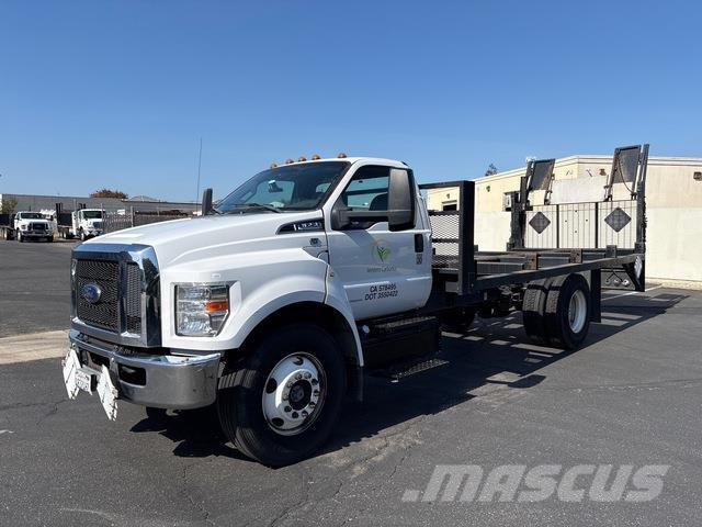 Ford F-650 Flatbed/Dropside trucks