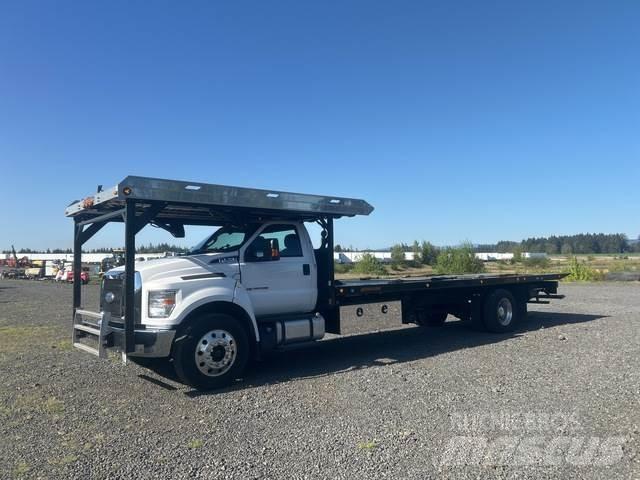 Ford F-750 Recovery vehicles