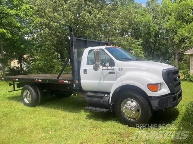 Ford F-750 Flatbed/Dropside trucks