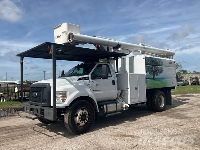 Ford F-750 Truck mounted aerial platforms