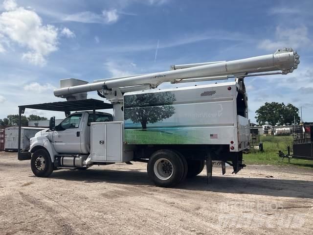 Ford F-750 Truck mounted aerial platforms