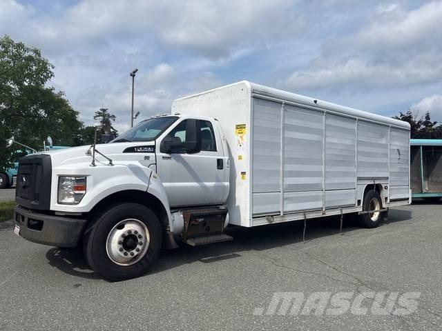 Ford F-750 Beverage delivery trucks