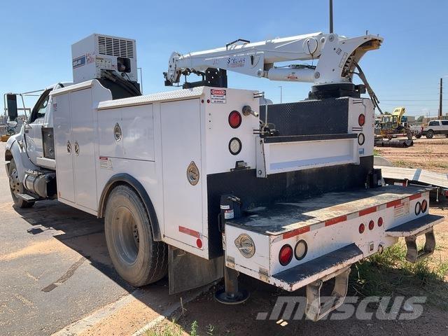 Ford F-750 Municipal / general purpose vehicles