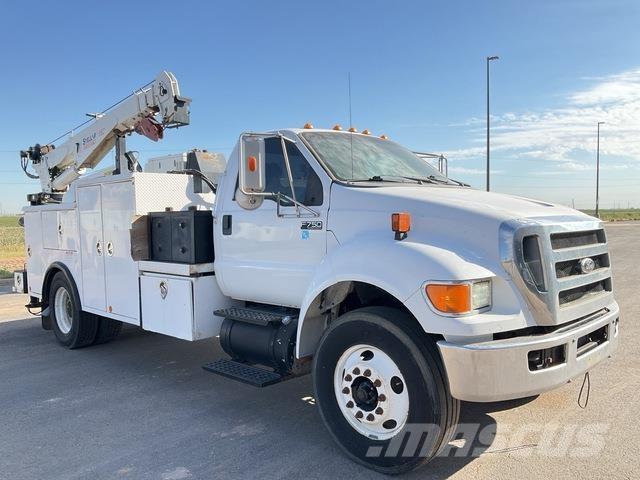 Ford F-750 Municipal / general purpose vehicles