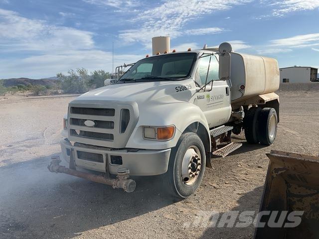 Ford F-750 Water tankers