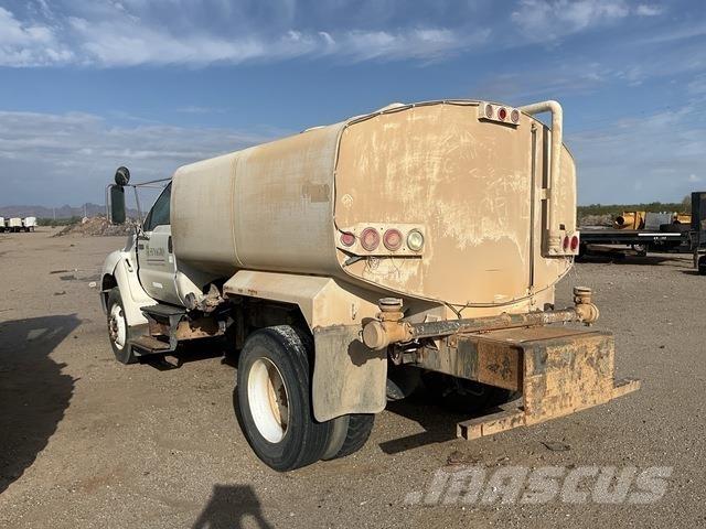 Ford F-750 Water tankers