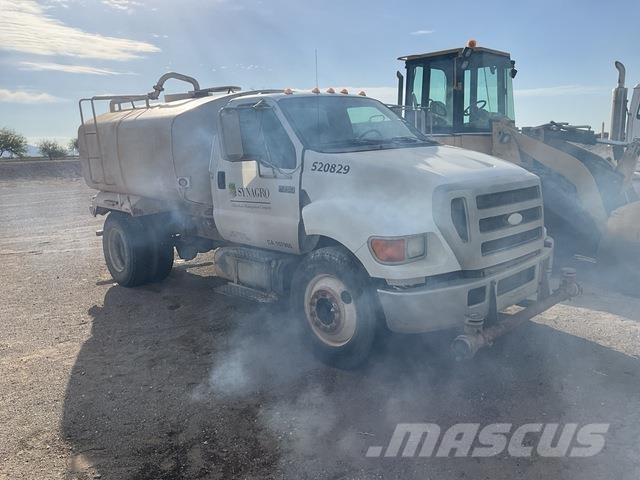 Ford F-750 Water tankers