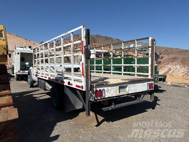 Ford F550 Flatbed/Dropside trucks