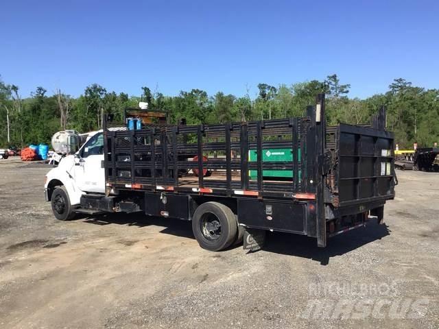 Ford F650 Flatbed/Dropside trucks