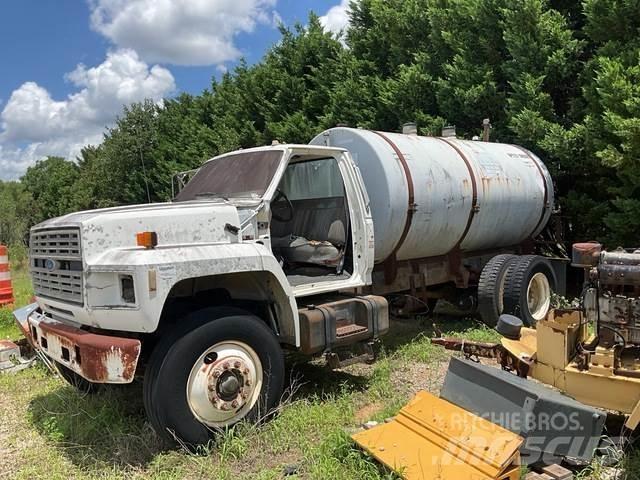 Ford F700 Tanker trucks