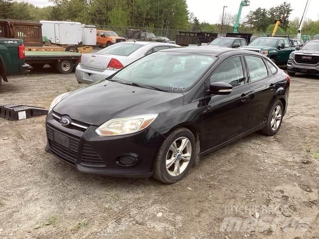 Ford Focus SE Cars