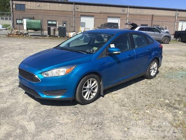 Ford Focus SE Cars