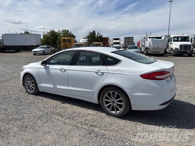 Ford Fusion SE Cars