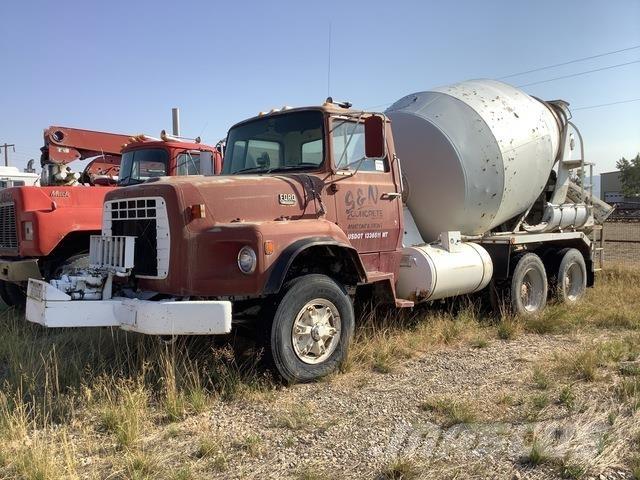 Ford L8000 Other trucks