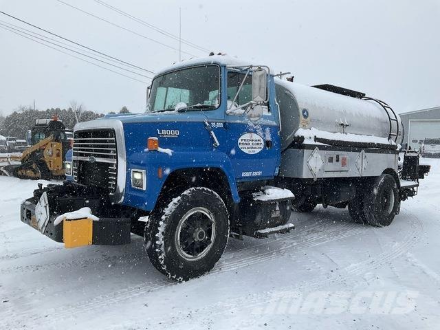 Ford L8000 Concrete trucks