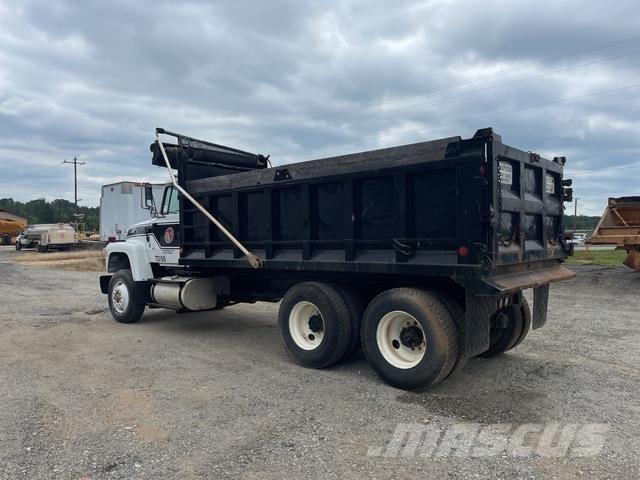 Ford LT9000 Tipper trucks