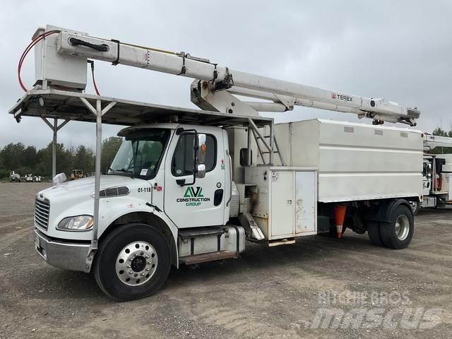 Freightliner  Truck mounted aerial platforms
