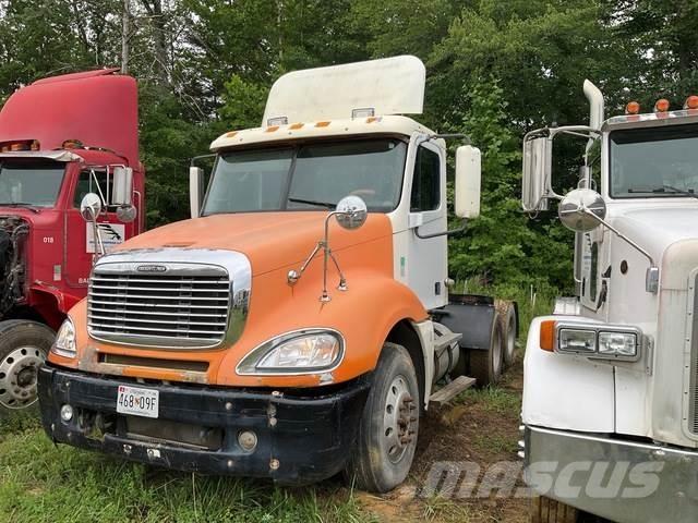 Freightliner  Truck Tractor Units