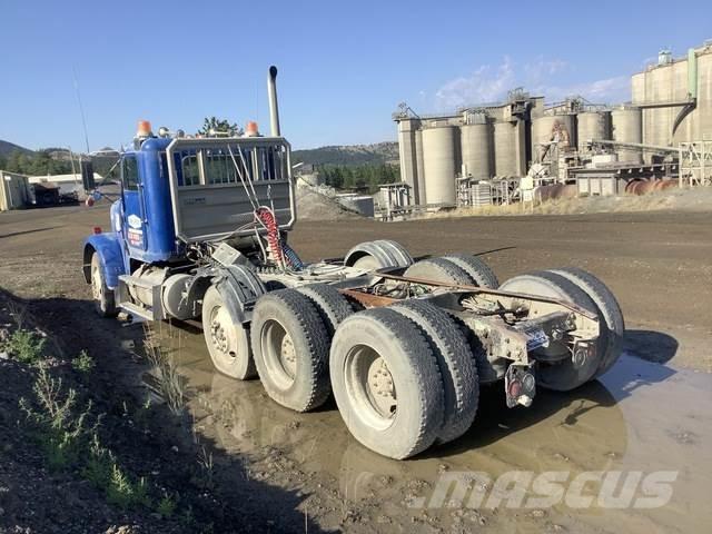Freightliner  Truck Tractor Units