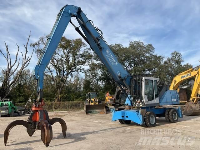 Fuchs MHL340 Waste / industry handlers