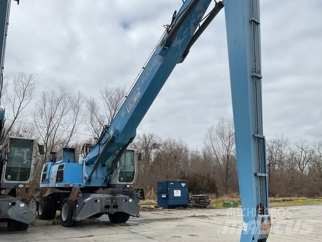 Fuchs MHL360 Waste / industry handlers