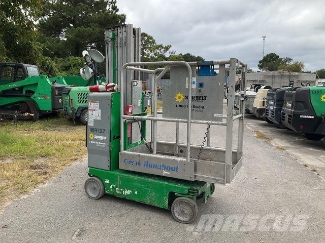 Genie GR-20 Vertical mast lifts