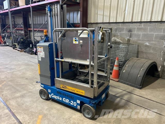 Genie GR-20 Vertical mast lifts