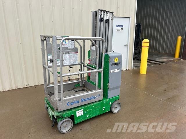 Genie GR-20 Vertical mast lifts