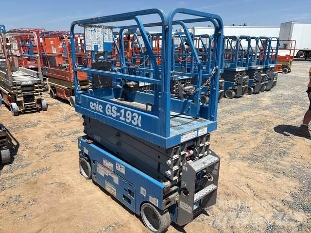 Genie GS-1930 Scissor lifts