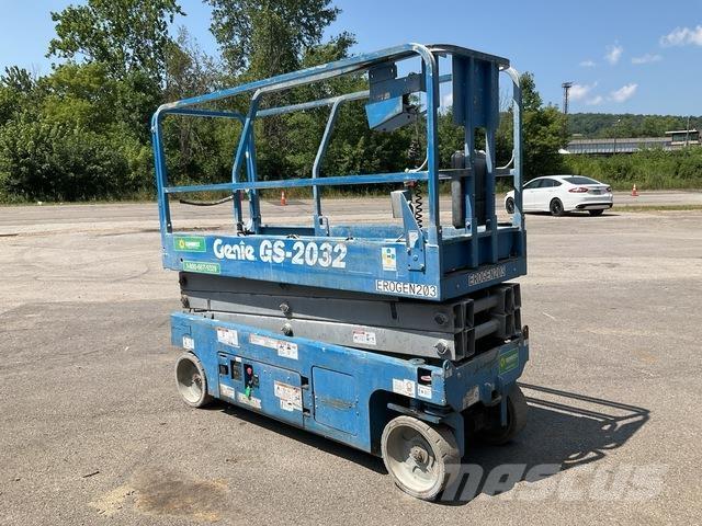 Genie GS-2032 Scissor lifts