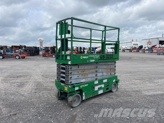 Genie GS-3232 Scissor lifts