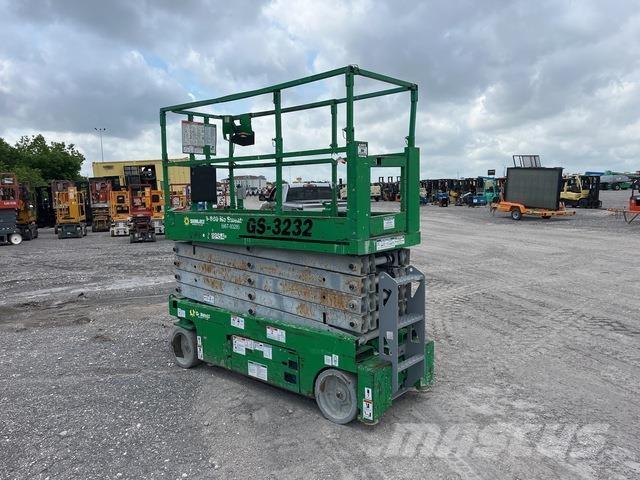 Genie GS-3232 Scissor lifts