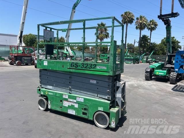 Genie GS-3232 Scissor lifts