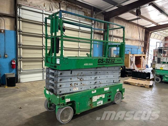 Genie GS-3232 Scissor lifts