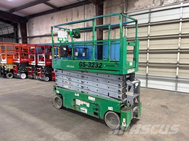 Genie GS-3232 Scissor lifts