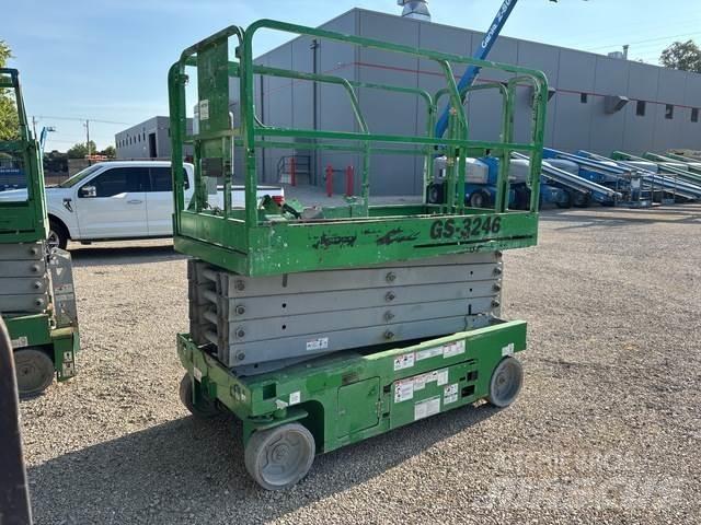 Genie GS-3246 Scissor lifts