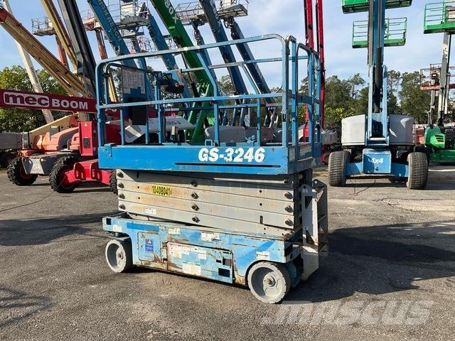 Genie GS-3246 Scissor lifts
