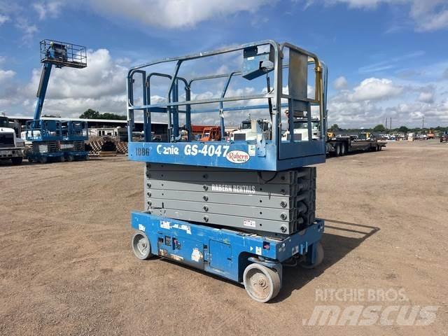 Genie GS-4047 Scissor lifts