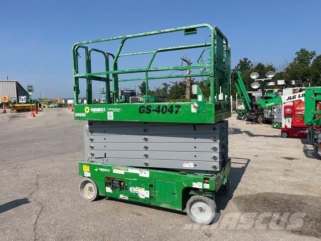 Genie GS-4047 Scissor lifts
