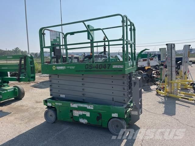 Genie GS-4047 Scissor lifts