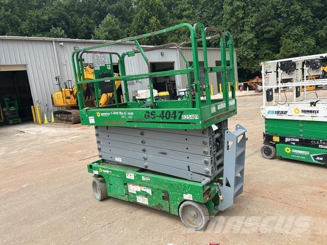 Genie GS-4047 Scissor lifts