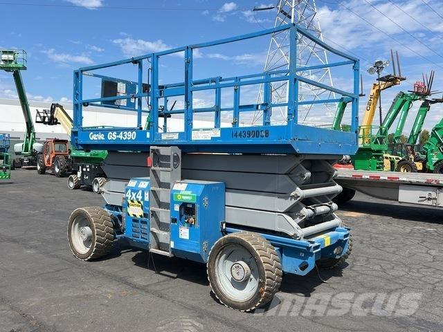 Genie GS-4390 Scissor lifts
